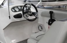 Bowrider Sportboot NEU Sensation SX180 inkl. 115 PS Motor Mercury Bowrider Sportboot NEU Sensation SX180 inkl. 115 PS Motor Mercury