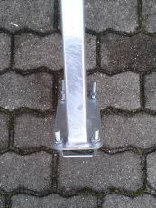 Windenstand höhenverstellbar mit festem V-Anschlag von Harbeck