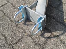 Windenstand höhenverstellbar mit festem V-Anschlag von Harbeck