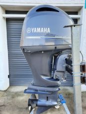 Aussenbordmotor Yamaha 200PS 4-Takt EFI F200
