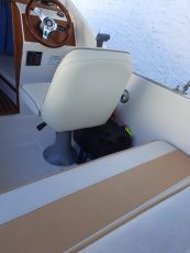 Kajütboot Mystraly Weekend 480 + 4-Takt Aussenborder Suzuki 25 PS + Trailer Wick