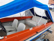 Motorboot Angelboot Ibis 2 mit Fahrpersenning große Badeleiter Motorboot Angelboot Ibis 2 mit Fahrpersenning große Badeleiter