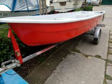 Ruderboot Anka 2 (Stauraum im Mittelsitz) Ruderboot Anka 2 (Stauraum im Mittelsitz)