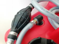 12 Liter Tank Quicksilver mit Tankleitung